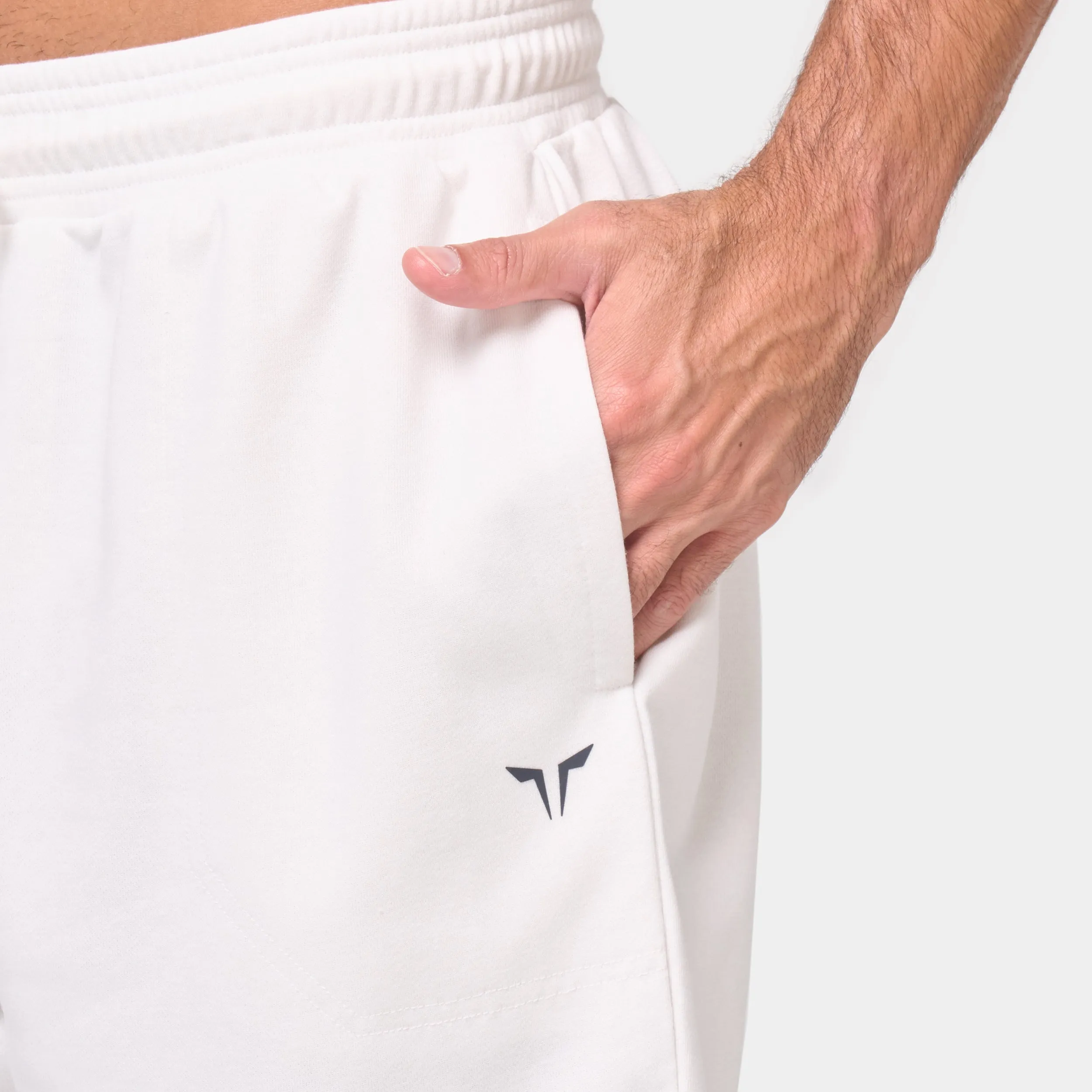 Essential 7" Relaxed Shorts - Pearl White