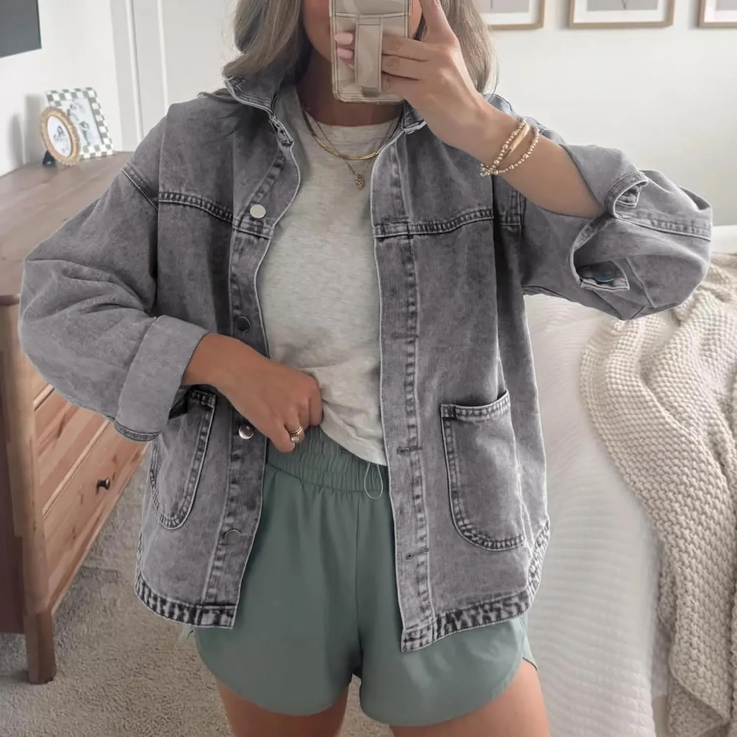 Hixiaohe Jean Jackets for Women Trendy Button Up Denim Shirt Jacket Oversized Long Sleeve Coat Fashion Clothes with Pockets