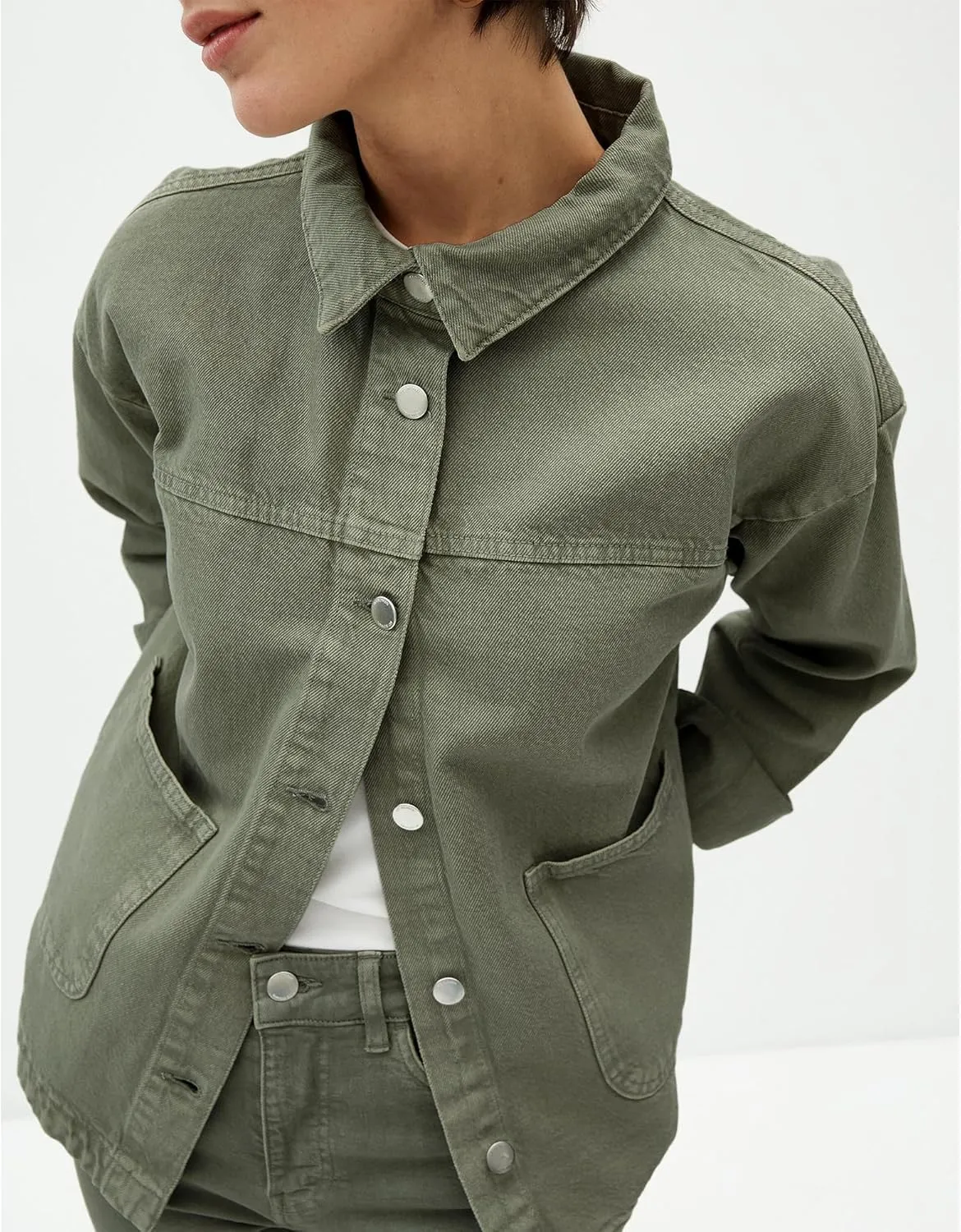 Hixiaohe Jean Jackets for Women Trendy Button Up Denim Shirt Jacket Oversized Long Sleeve Coat Fashion Clothes with Pockets