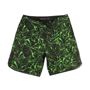 iwi Kalo Boardshorts in Black/Green