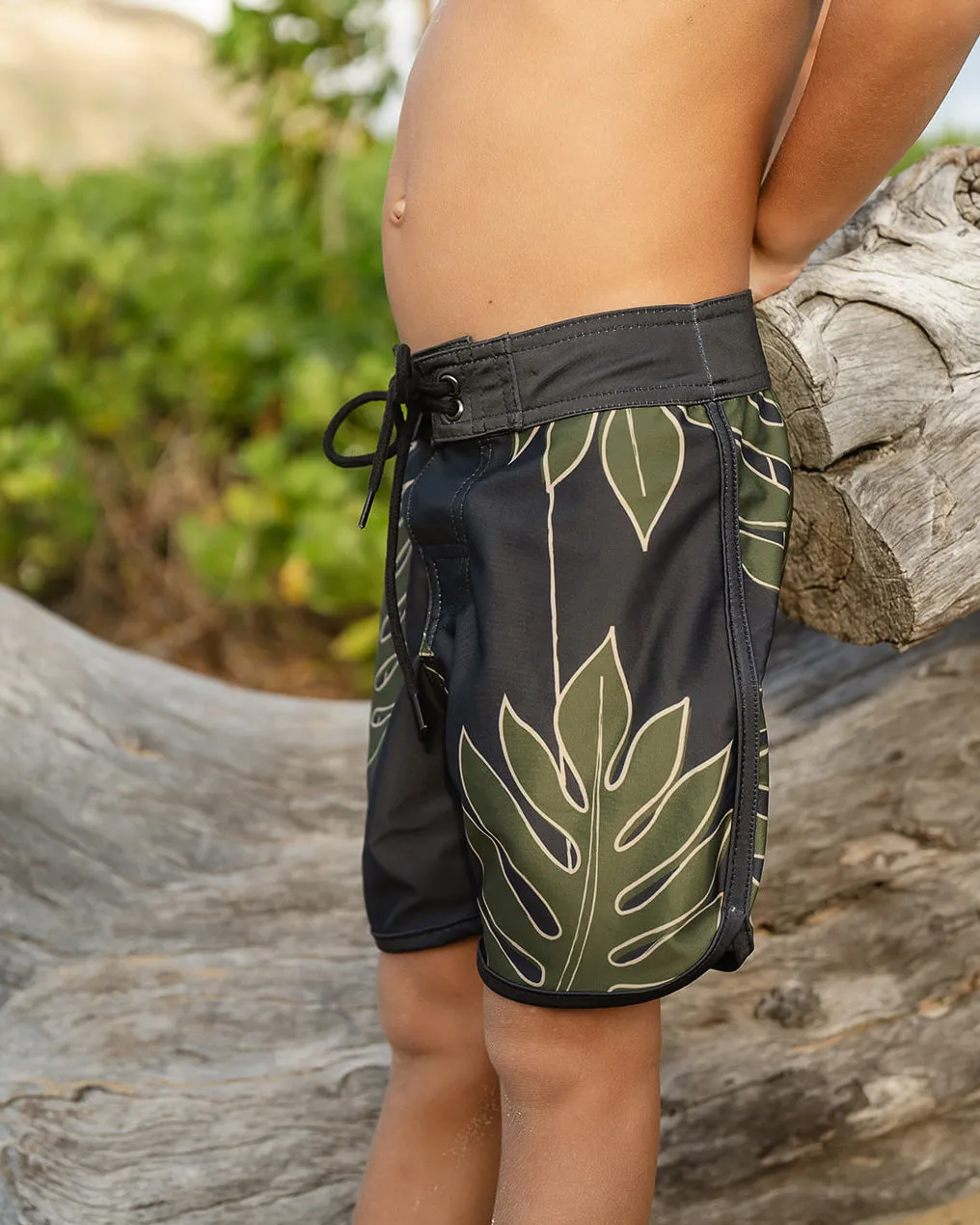 Kaikanialea Boys Boardies | Stretchy & Adjustable Waistband, Quick-Drying | Made from Regenerated Ocean Waste | Ullu Eleele