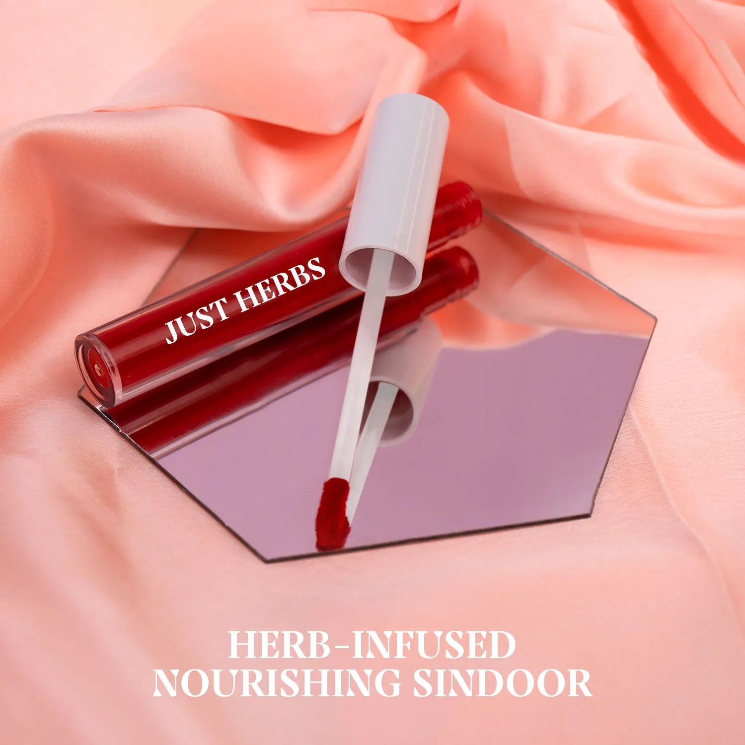 Long Stay Liquid Sindoor with Saffron and Sandalwood : 5 ml