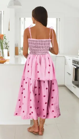 Summer Sundresses for Women 2024 Boho Embroidered Flroal Flowy Maxi Dress Spaghetti Strap Long Beach Vacation Dress