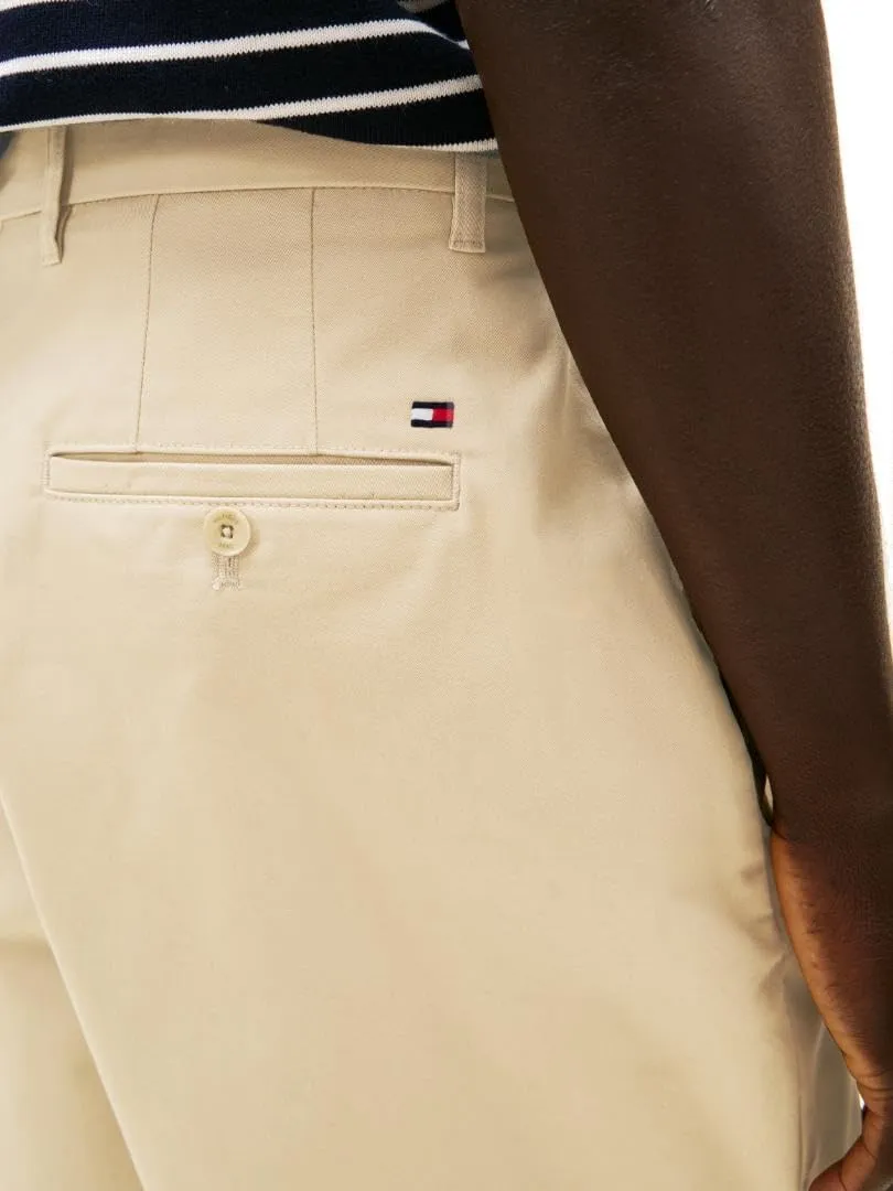 Tommy Hilfiger Men's Casual Cotton Shorts 7 Inch with Stretch