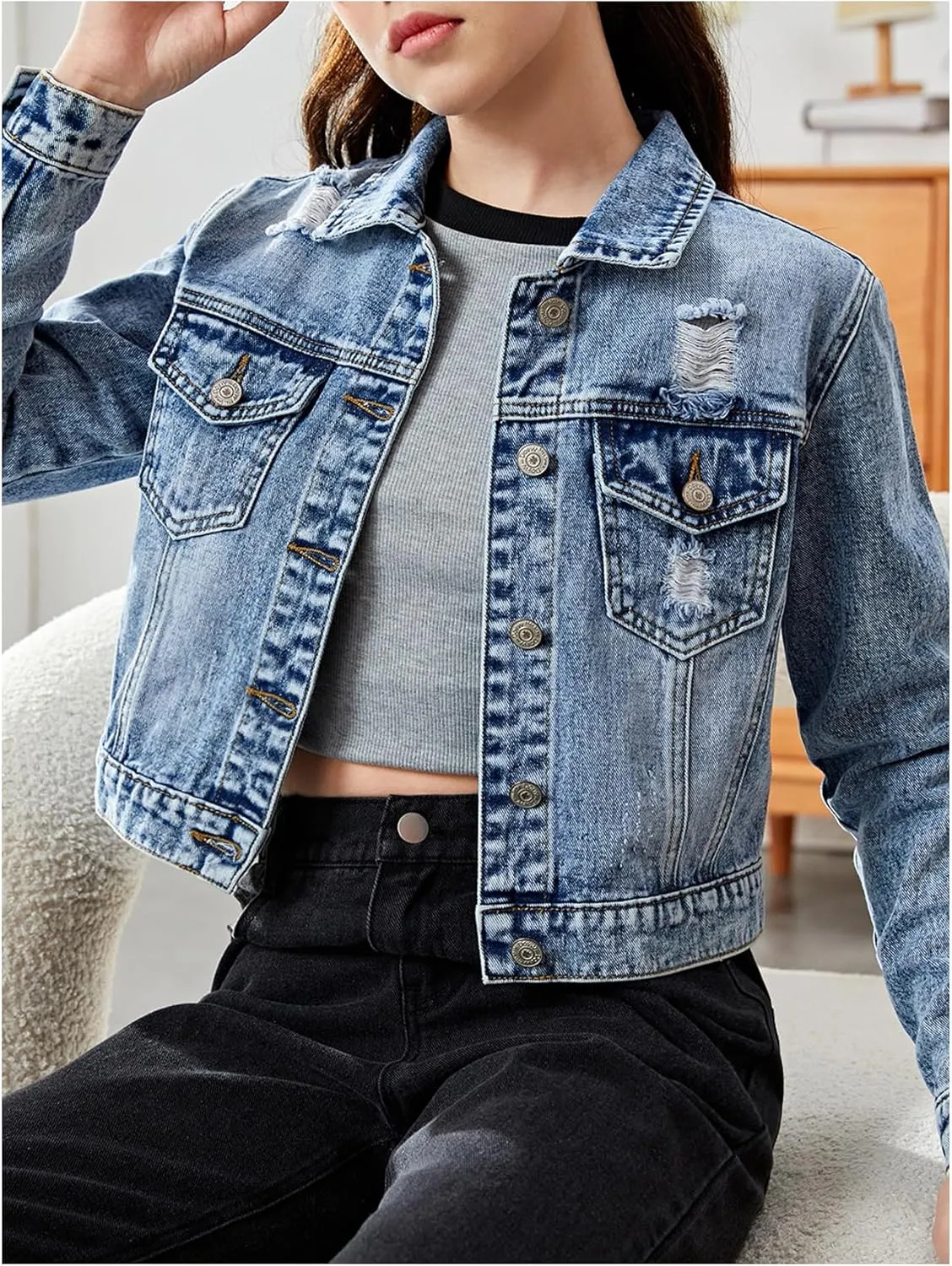 Verdusa Girl's Ripped Button Front Long Sleeve Flap Pocket Collared Denim Jacket Coats