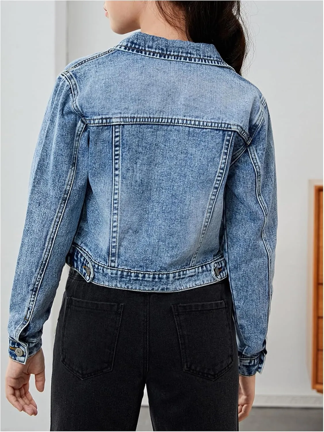 Verdusa Girl's Ripped Button Front Long Sleeve Flap Pocket Collared Denim Jacket Coats