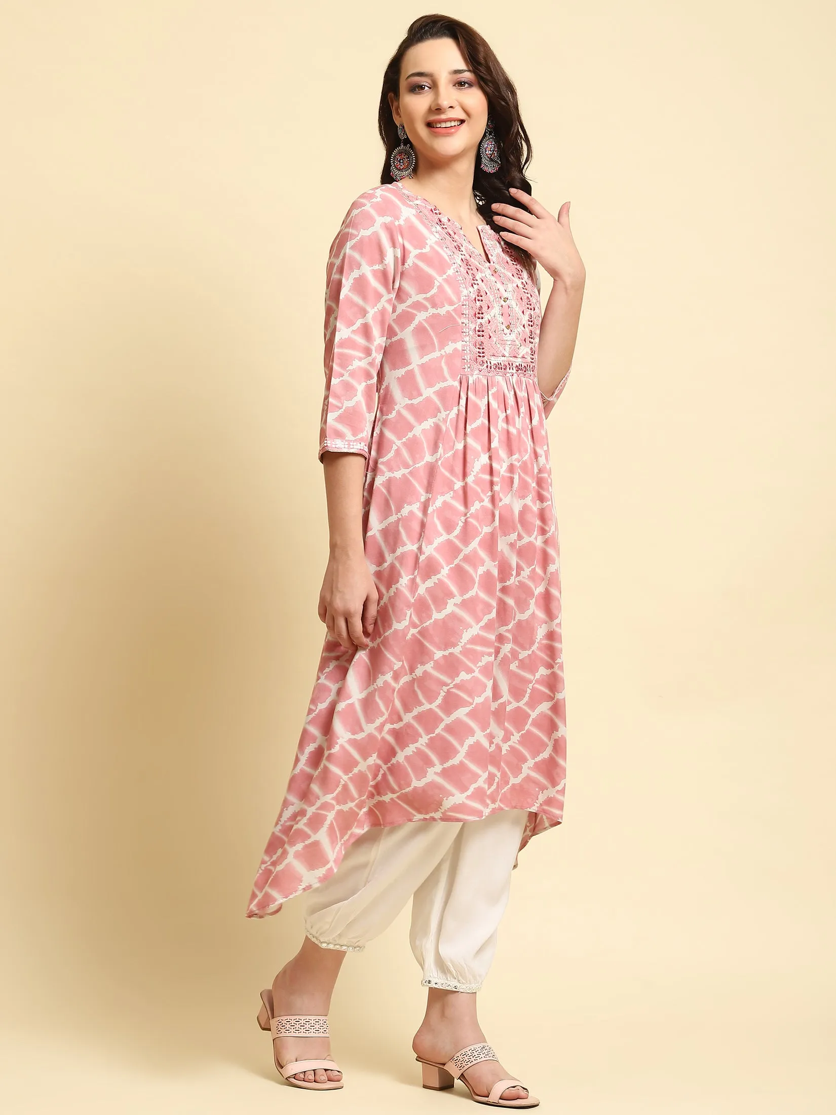 Women Pink Tie Dye Printed Kurta Harem Pant Dupatta